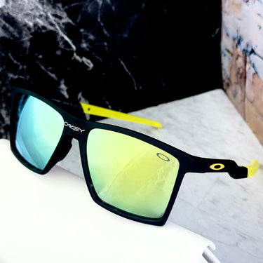 Oakley MEY01